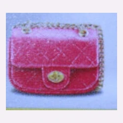 #007 Pink Quilted Chain Crossbody